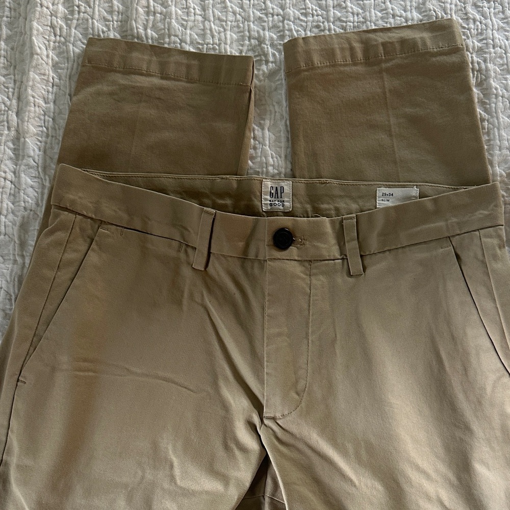 GAP Men's Khaki Chinos